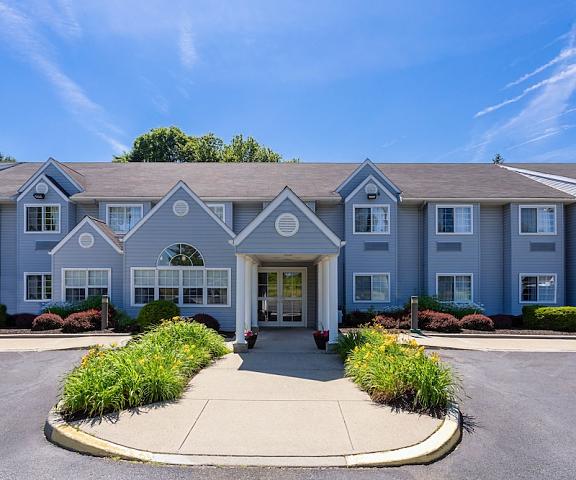 Microtel Inn & Suites by Wyndham Bethel/Danbury Connecticut Bethel Facade