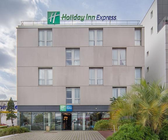 Holiday Inn Express Saint-Nazaire, an IHG Hotel Pays de la Loire Saint-Nazaire Exterior Detail