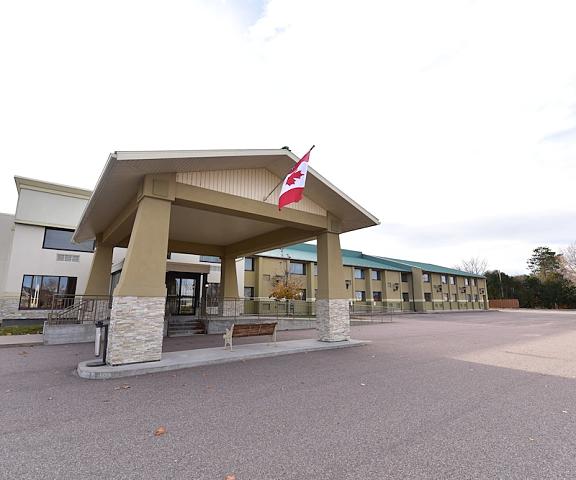 Clarion Hotel & Conference Centre Ontario Pembroke Facade