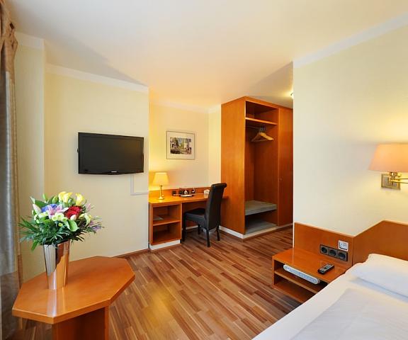 Bellevue Hotel North Rhine-Westphalia Dusseldorf Room