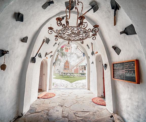 Hacienda Las Cuevas Terra Lodge null Pifo Interior Entrance