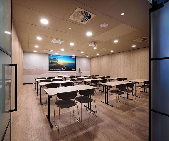 Novotel Ieper Centrum Flanders Fields Flemish Region Ypres Meeting Room
