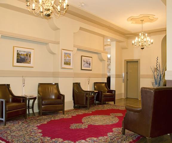 The Plaza Hotel, Trademark Collection by Wyndham British Columbia Kamloops Lobby