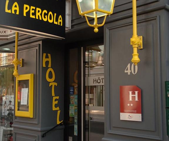 Hôtel La Pergola d'Arcachon Nouvelle-Aquitaine Arcachon Entrance