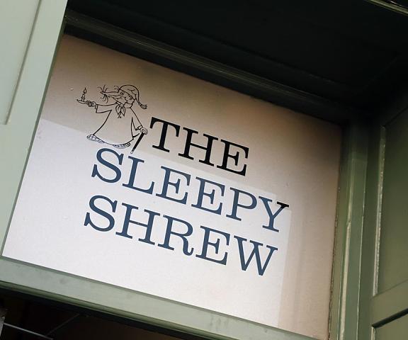 The Loopy Shrew England Shrewsbury Exterior Detail