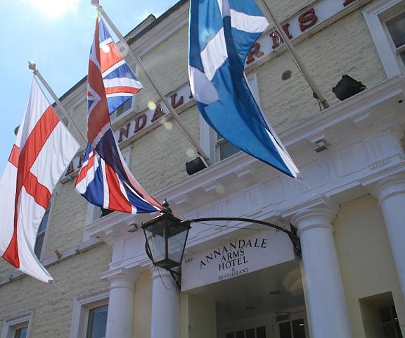 Annandale Arms Hotel Scotland Moffat Entrance