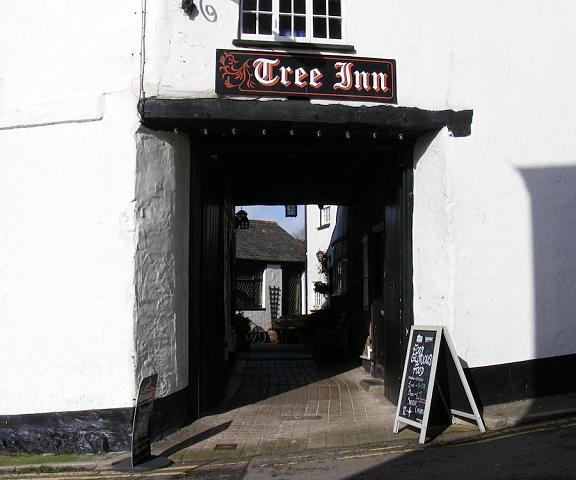 The Tree Inn England Bude Facade