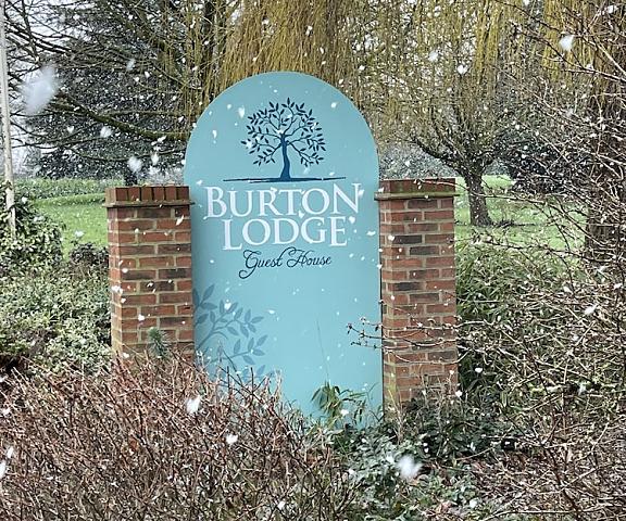 Burton Lodge Guest House and Spa England Driffield Entrance