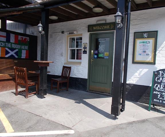 The White Lion Hotel Wales machynlleth Entrance