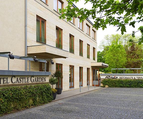 Hotel Castle Garden null Budapest Facade