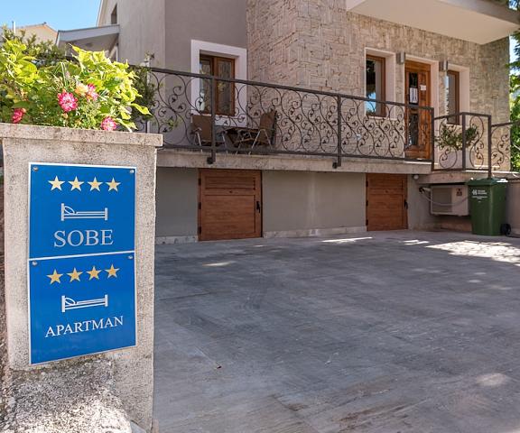 Villa Lucica Trogir Split-Dalmatia Trogir Entrance