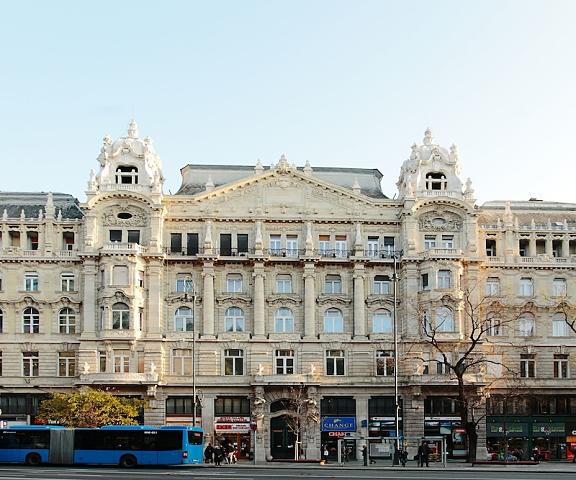 Maverick Apartments null Budapest Exterior Detail