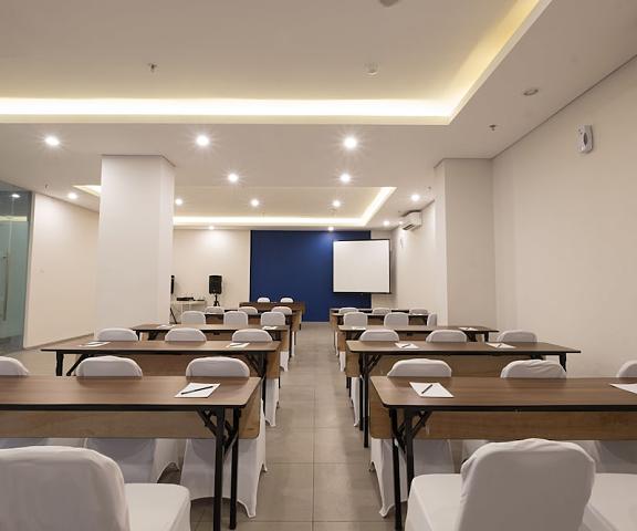 Hotel 88 Bekasi By WH West Java Bekasi Meeting Room