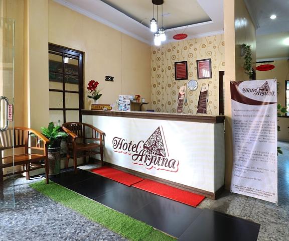 Hotel Arjuna West Java Cisarua Reception