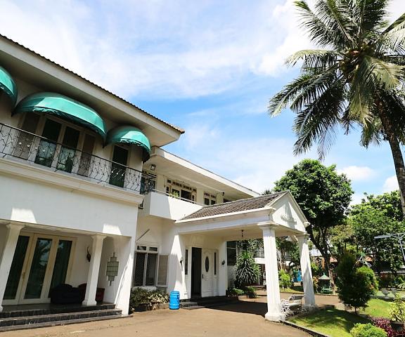 Villa Sri Manganti West Java Jakarta Facade