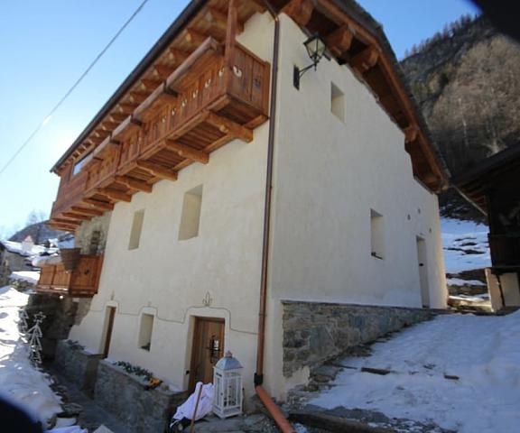 Maison Le Cler Valle d'Aosta Valtournenche Exterior Detail