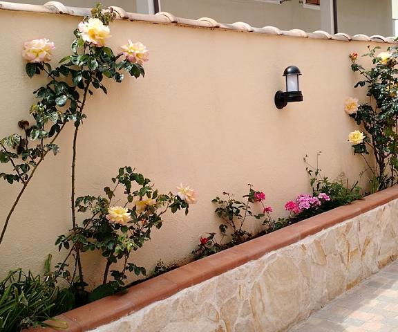 Flowery Inn Villa Sardinia Alghero Entrance