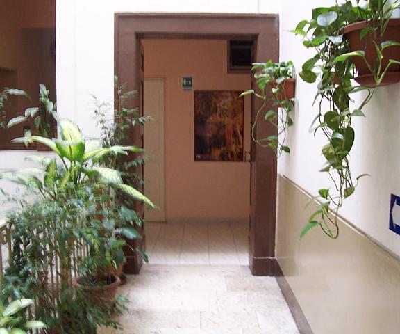 Hotel Pensione Romeo Puglia Bari Entrance