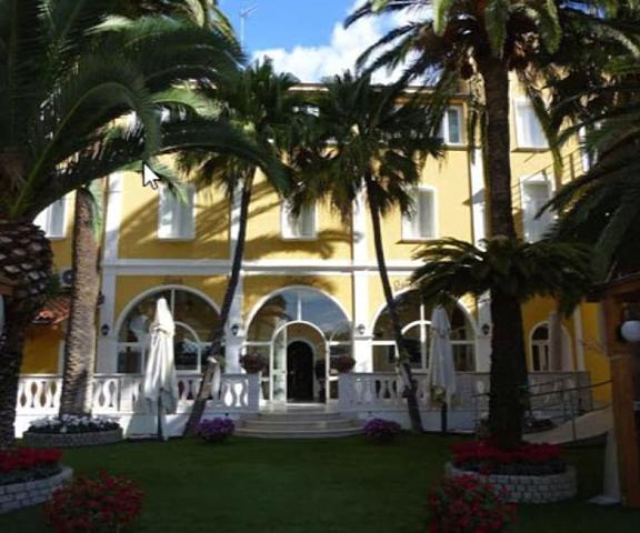 Mediterraneo Palace Hotel Calabria Amantea Exterior Detail
