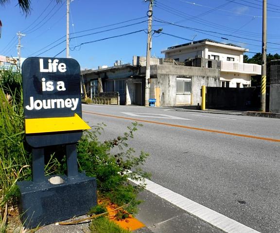 Life is a Journey - Hostel Okinawa (prefecture) Yomitan Exterior Detail