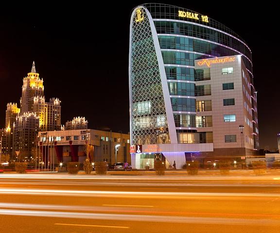Jumbaktas Hotel null Astana Porch