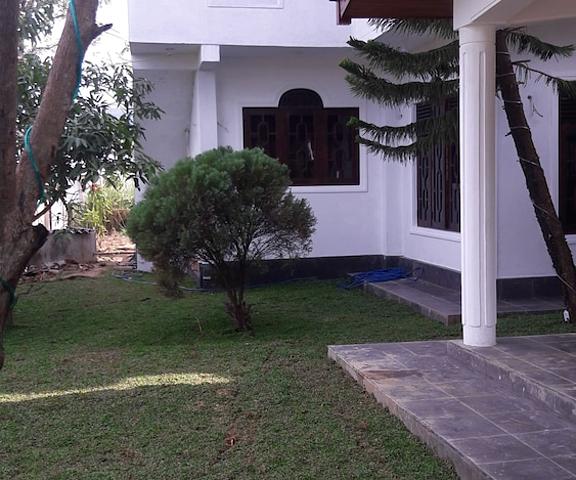 Hotel Blue Moon Central Province Dambulla Property Grounds