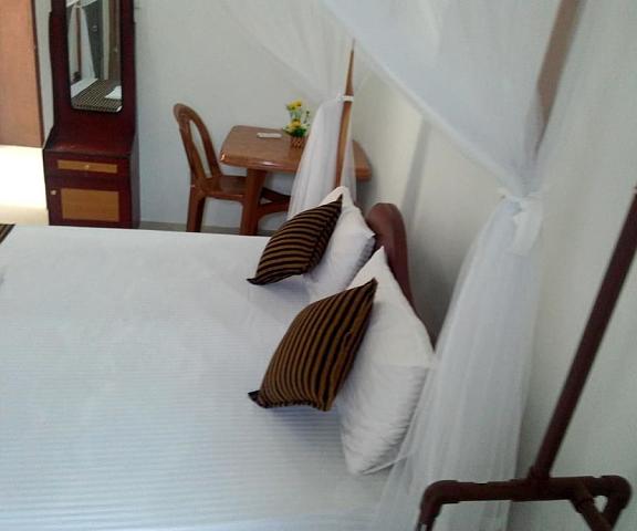Randi Guest House - Mirissa Beach Matara District Mirissa Room