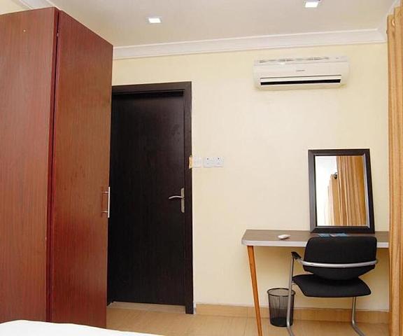 West 11 Luxury null Lagos Room