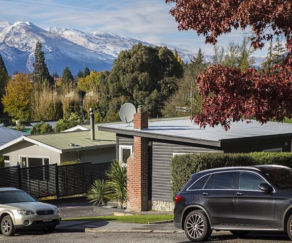 Pinewood Lodge Otago Queenstown Exterior Detail