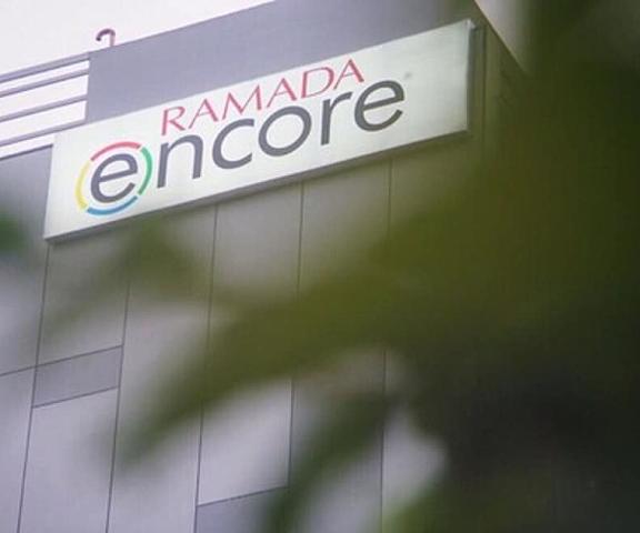 Ramada Encore Makati null Makati Exterior Detail