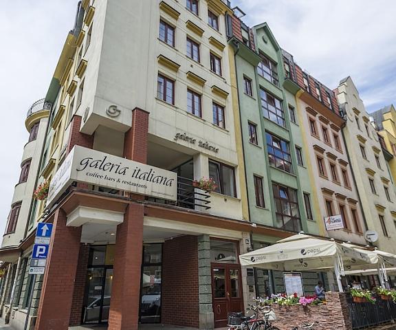Galeria Italiana Apartments Lower Silesian Voivodeship Wroclaw Facade
