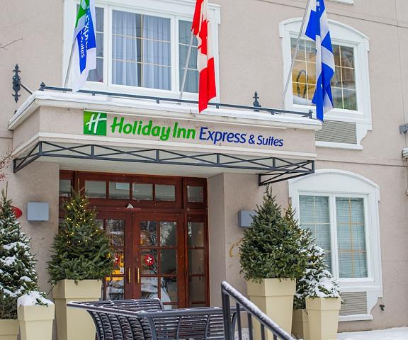 Holiday Inn Express and Suites Tremblant, an IHG Hotel Quebec Mont-Tremblant Exterior Detail