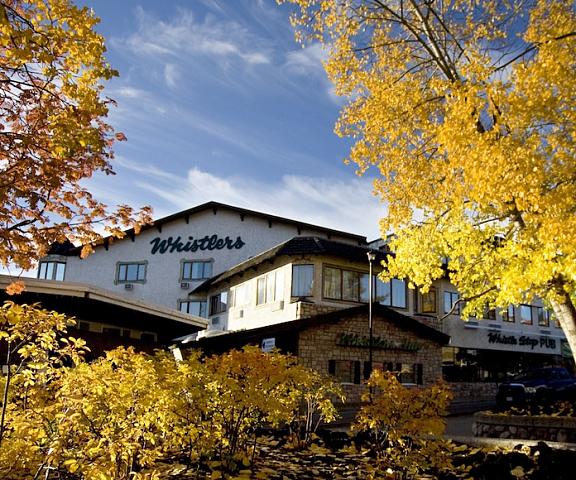 Whistler's Inn Alberta Jasper Facade