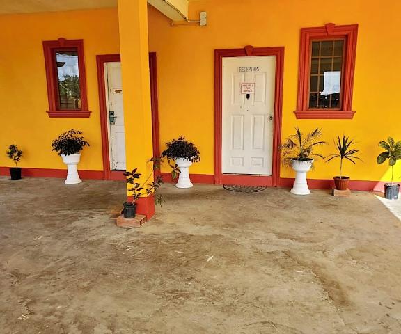 Studio 27 Inn null Piarco Reception