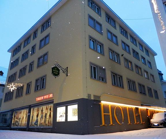 Central Hotel Post Graubuenden Chur Entrance