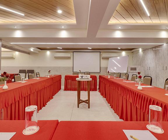 Hotel Centra Gujarat Ahmedabad Business Centre