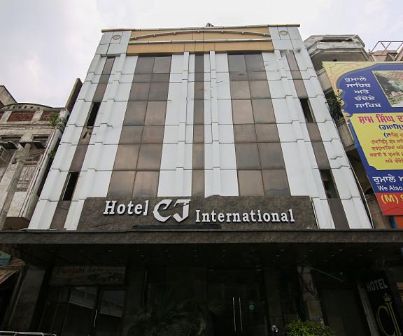 Hotel CJ International Punjab Amritsar Hotel Exterior