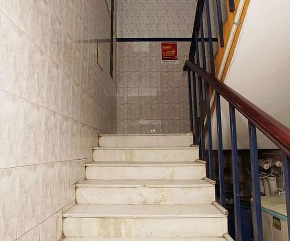S I U Mansion Lodge Tamil Nadu Chennai stairs