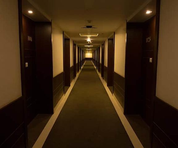 Hotel Grand Meridian Madhya Pradesh Katni Corridors