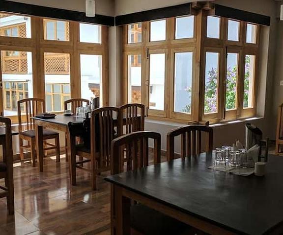 Hotel Blue Stone Jammu and Kashmir Leh Restaurant