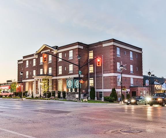 The Champlain Waterfront Hotel, an Ascend Hotel Collection Ontario Orillia Facade