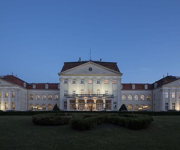Austria Trend Hotel Schloss Wilhelminenberg Vienna (state) Vienna Facade