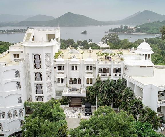 Hotel Hilltop Palace Rajasthan Udaipur Entrance