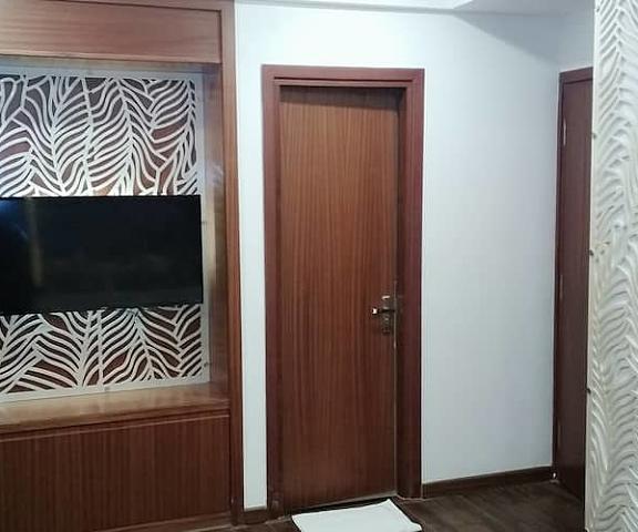 Hotel Meadows Uttar Pradesh Varanasi Executive Living Room