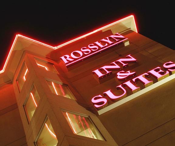 Rosslyn Inn and Suites Alberta Edmonton Facade