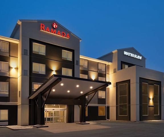 Ramada by Wyndham Airdrie Hotel and Suites Alberta Airdrie Exterior Detail