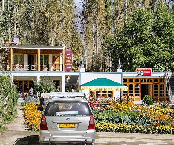 Ibex Guest House Jammu and Kashmir Leh Property Grounds