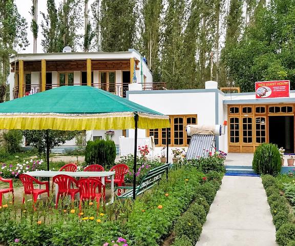 Ibex Guest House Jammu and Kashmir Leh Property Grounds