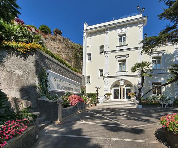 Luxury Villa Excelsior Parco Campania Capri Entrance