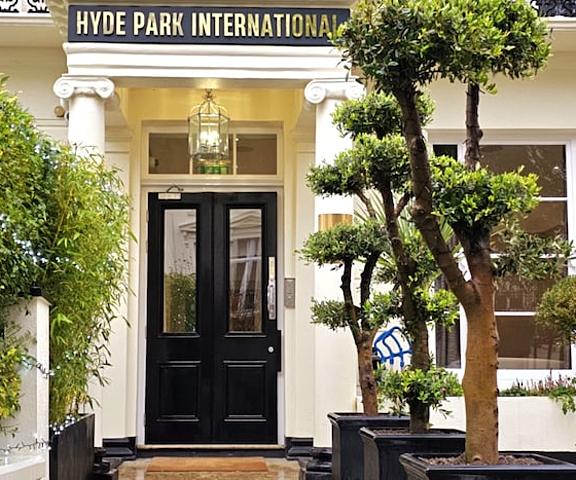 Hyde Park International England London Entrance